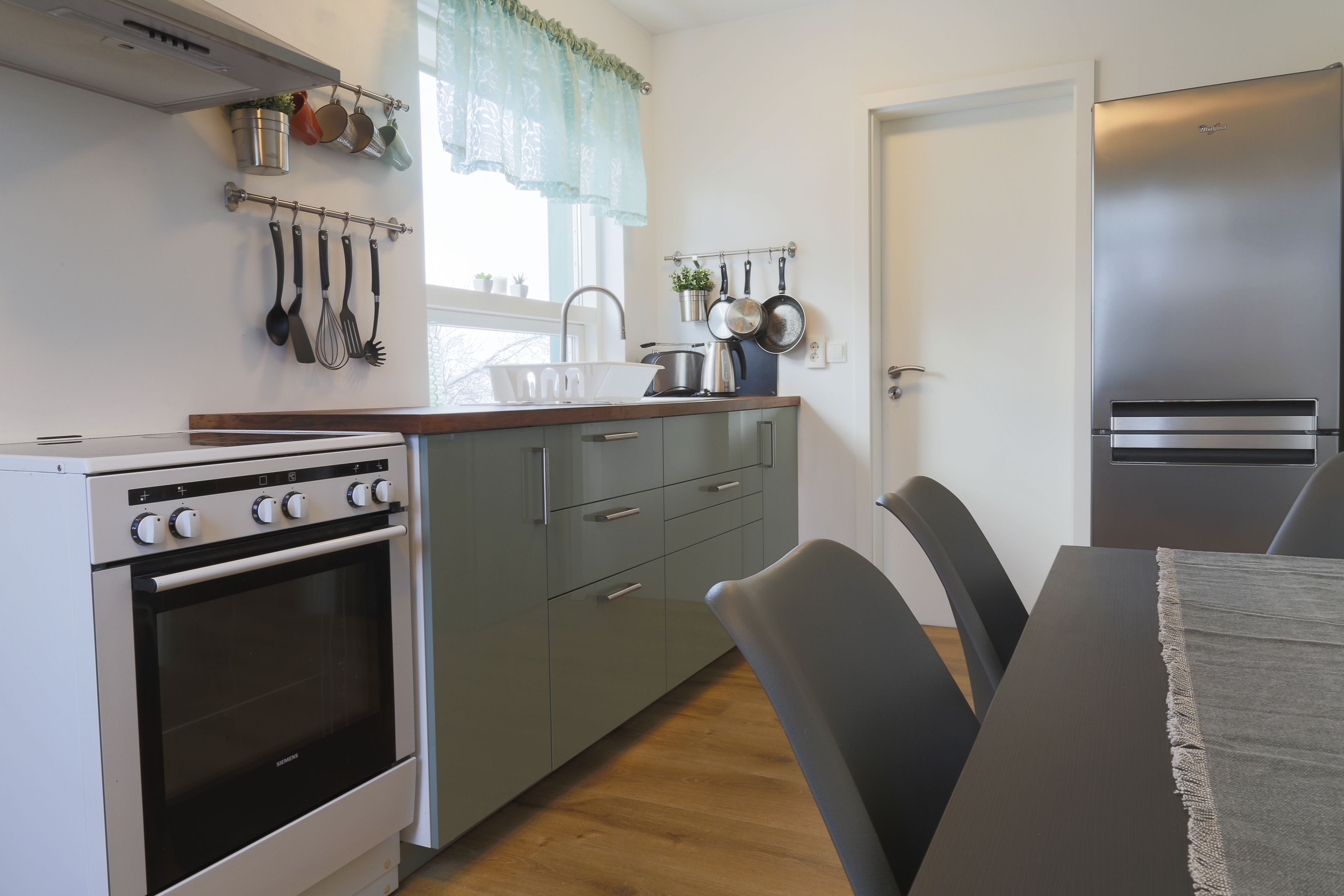 apartment, 2 bedrooms | private kitchen | fridge, microwave, oven, stovetop