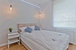 Huoneisto | 1 makuuhuone, silitysrauta/-lauta, ilmainen Wi-Fi, vuodevaatteet