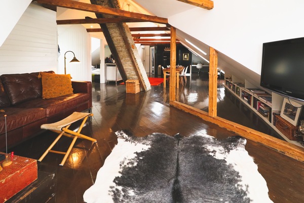 Loft, 3 quartos (The Old Warehouse) | Área de estar | TV de tela plana