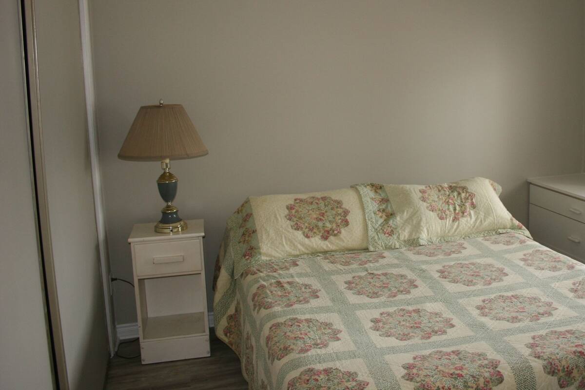 Superior Suite, 1 Queen Bed with Sofa bed, Patio, River View | Free WiFi, bed sheets