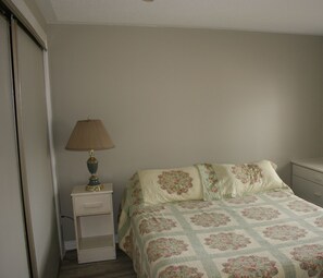 Suite superior, 1 cama de matrimonio con sofá cama, patio, vistas al río | Wifi gratis y ropa de cama