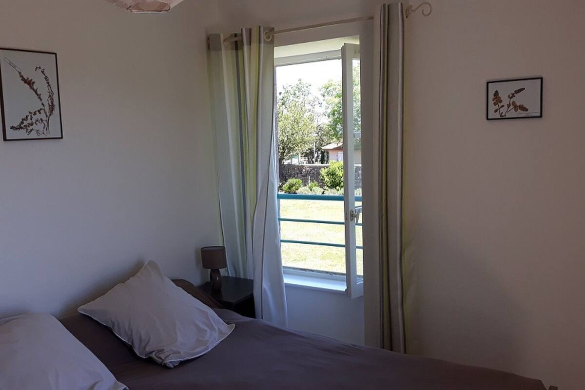 Chambre Triple Classique, salle de bains attenante, vue montagne (au 1 étage)