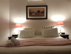 Minibar, desk, free WiFi, bed sheets