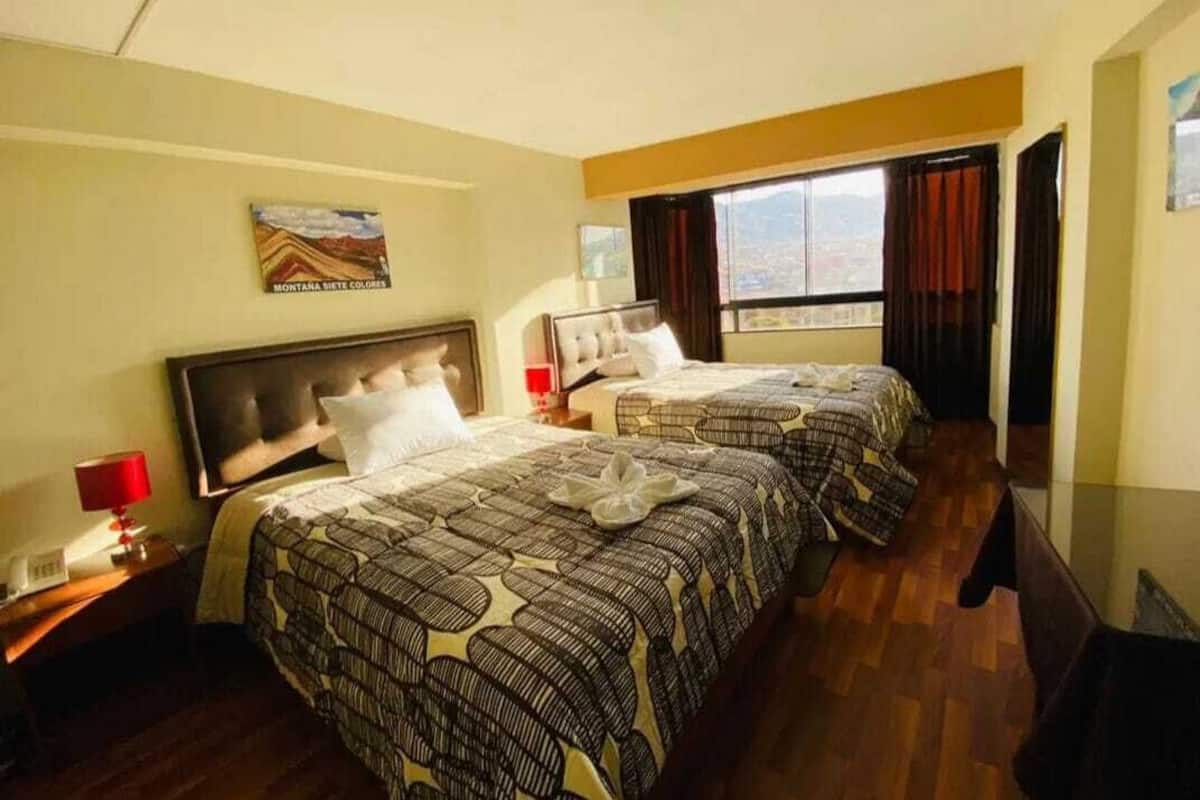 Twin Room, 2 Twin Beds | 1 bedroom, in-room safe, free WiFi, bed sheets