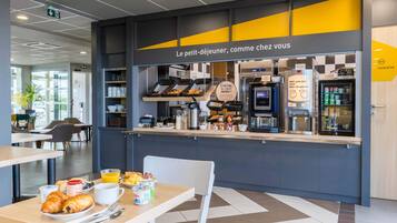 Daily buffet breakfast for a fee