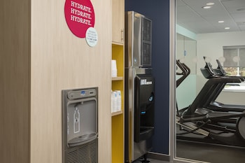 Fitness center at Tru by Hilton Mt Pleasant Charleston