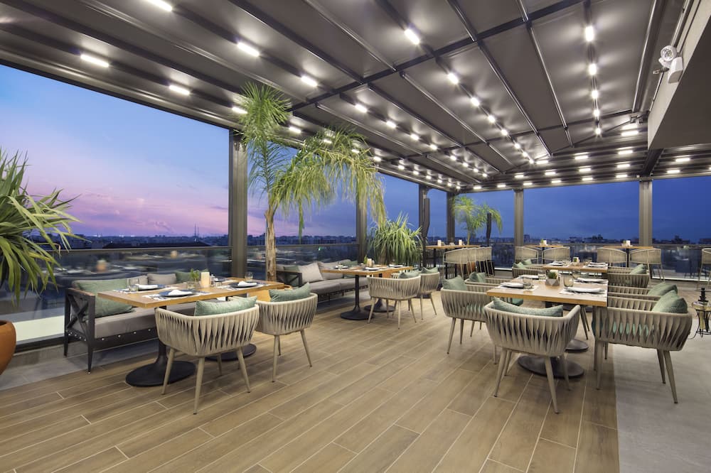 DoubleTree By Hilton Antalya City Centre