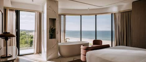 Suite, Sea View (Imperial) | Bathroom | Free toiletries, hair dryer, dressing gowns, towels