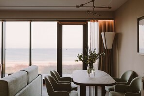 Suite (Baltic) | Living area