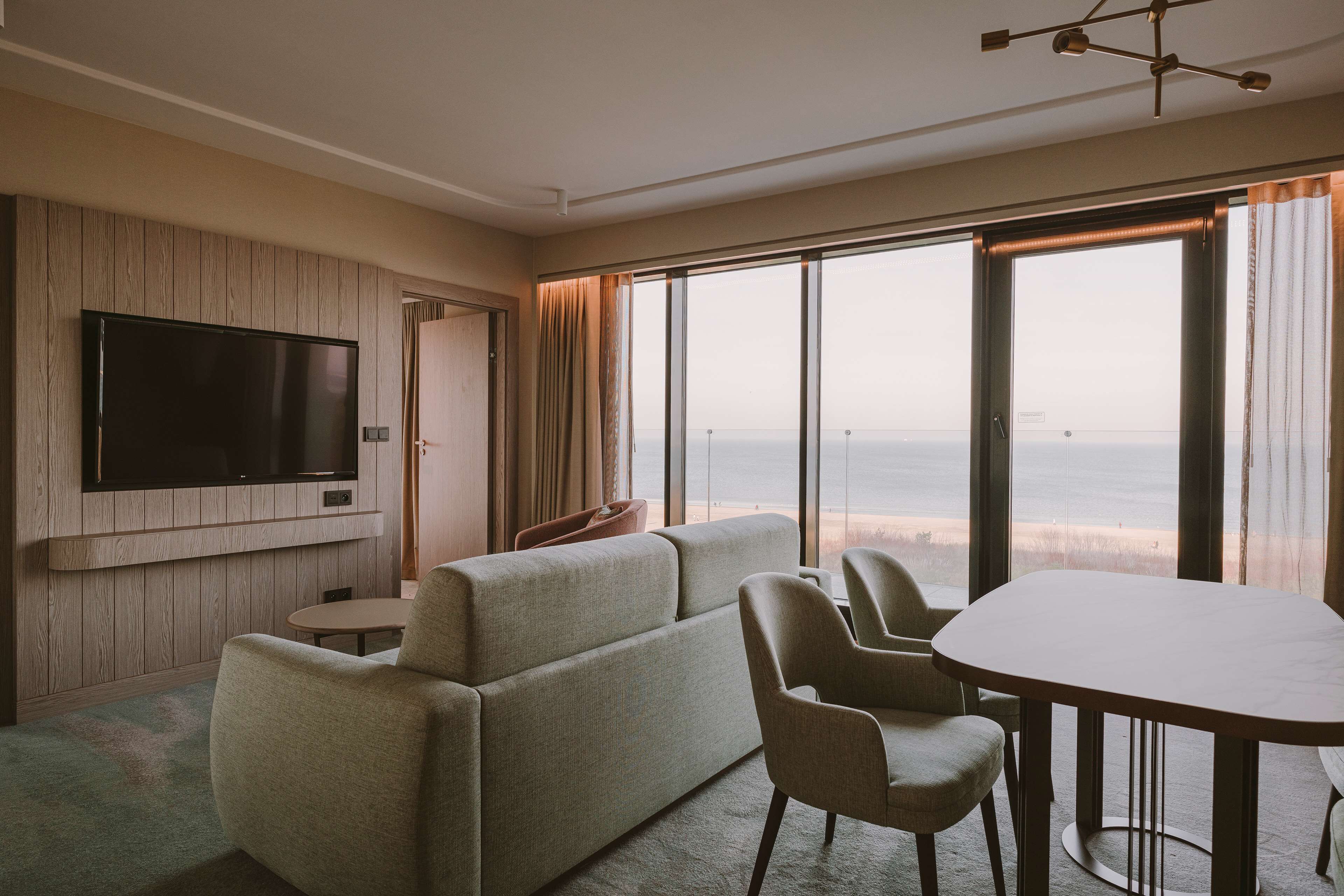 suite (baltic) | premium bedding, minibar, in-room safe, individually decorated