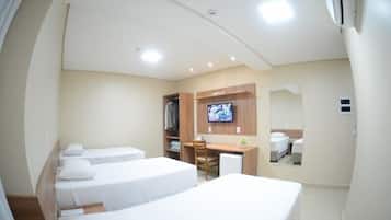 Minibaari, pimennysverhot, äänieristys, ilmaiset vauvansängyt