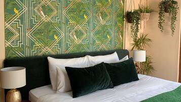 Studio, Pool View | Hypo-allergenic bedding, minibar, in-room safe, individually decorated