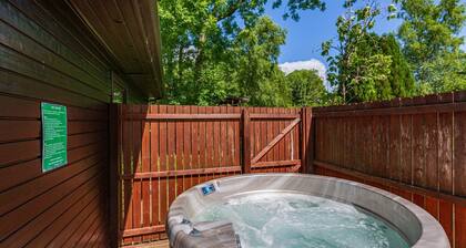 Birch Lodge 20 With Hot Tub, Newton Stewart