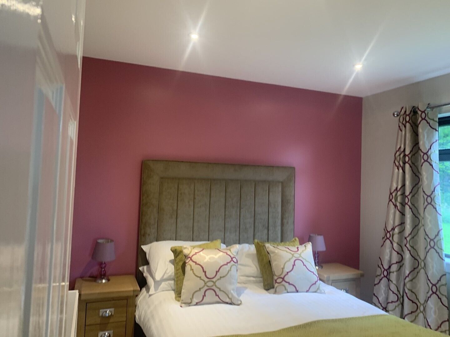 Kabin, Beberapa Tempat Tidur | 2 kamar tidur, setrika/meja setrika, Wi-Fi gratis, dan seprai linen