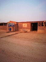 Entrée de l’hébergement