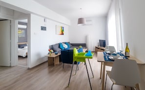 Apartment, 1 Bedroom, Sea View | Living area