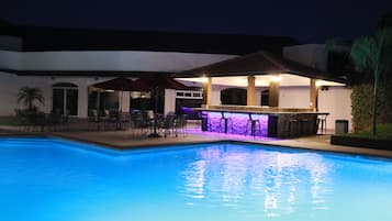 Sports bar