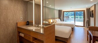 Ramada Resort by Wyndham MungyeongSaejae