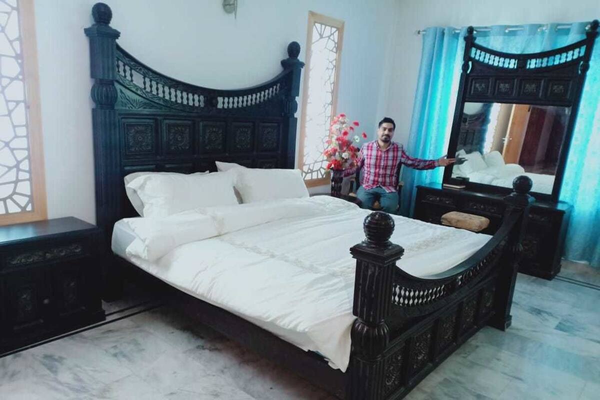 Comfort Double or Twin Room, 2 Queen Beds | Premium bedding, individually furnished, iron/ironing board, free WiFi