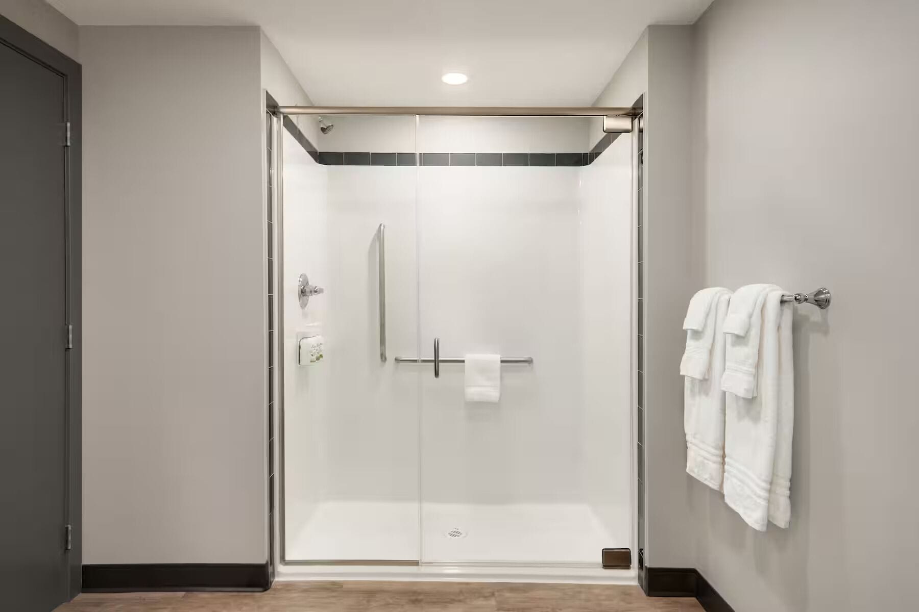 Room, 1 King Bed, Non Smoking, Kitchenette (Walk-In Shower) | Accessible bathroom