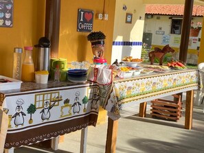 Tägliches inbegriffenes Frühstücksbuffet