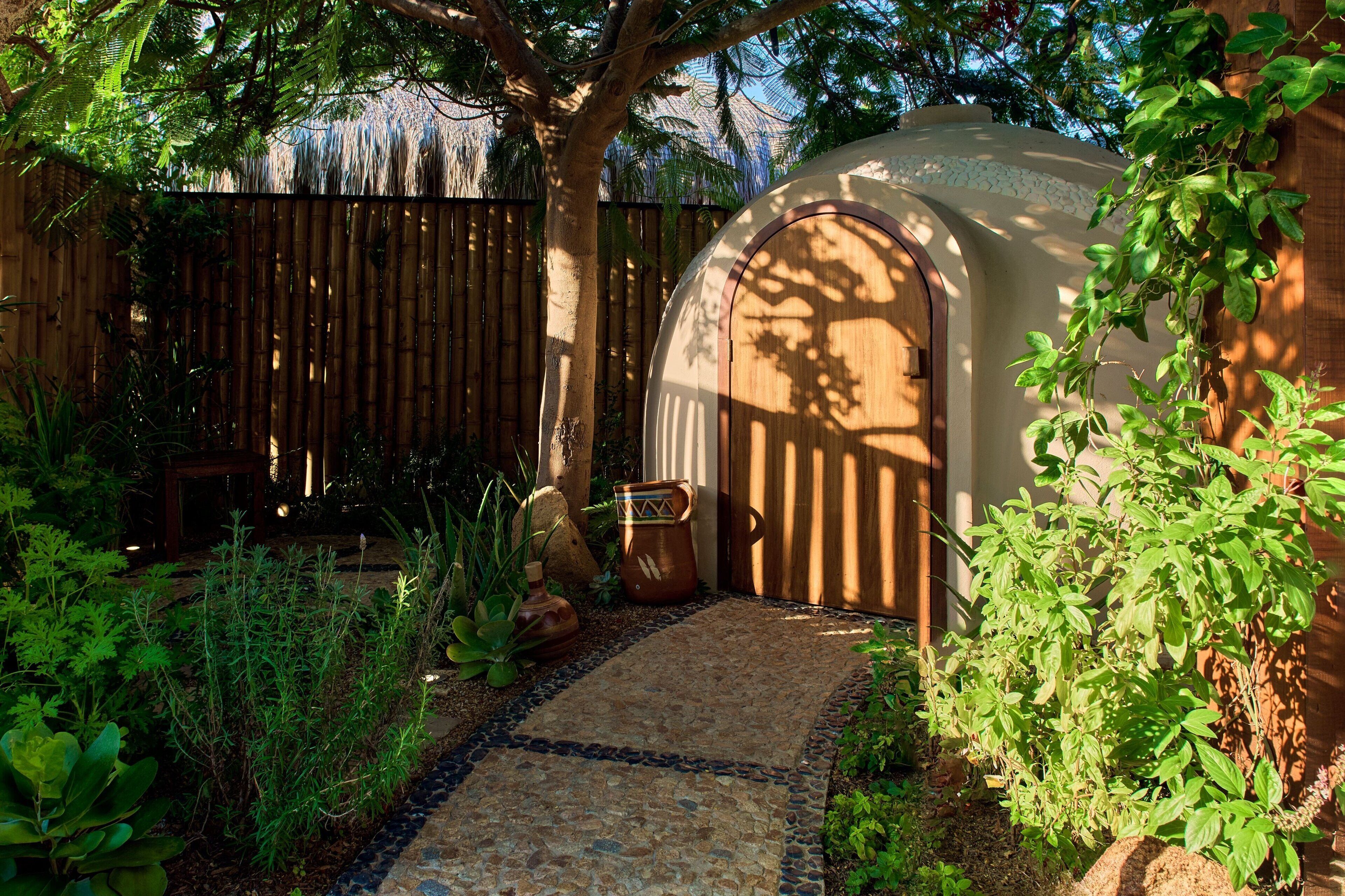 couples treatment room(s), sauna, hot tub, steam room, body treatments