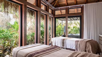 Couples treatment room(s), sauna, hot tub, steam room, body treatments