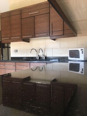 Petit déjeuner préparé sur commande (15 USD par personne)