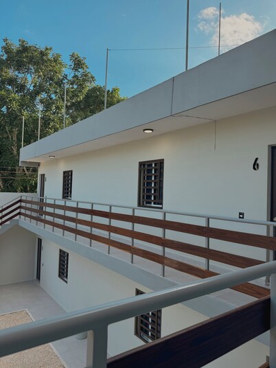 卡拉克穆爾別墅酒店