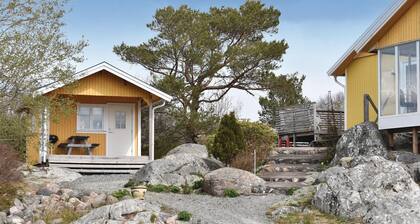 1 bedroom stunning home in Vrångö