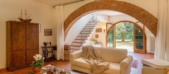 Country House / Farm House in Pontedera met 3 slaapkamers 8 personen