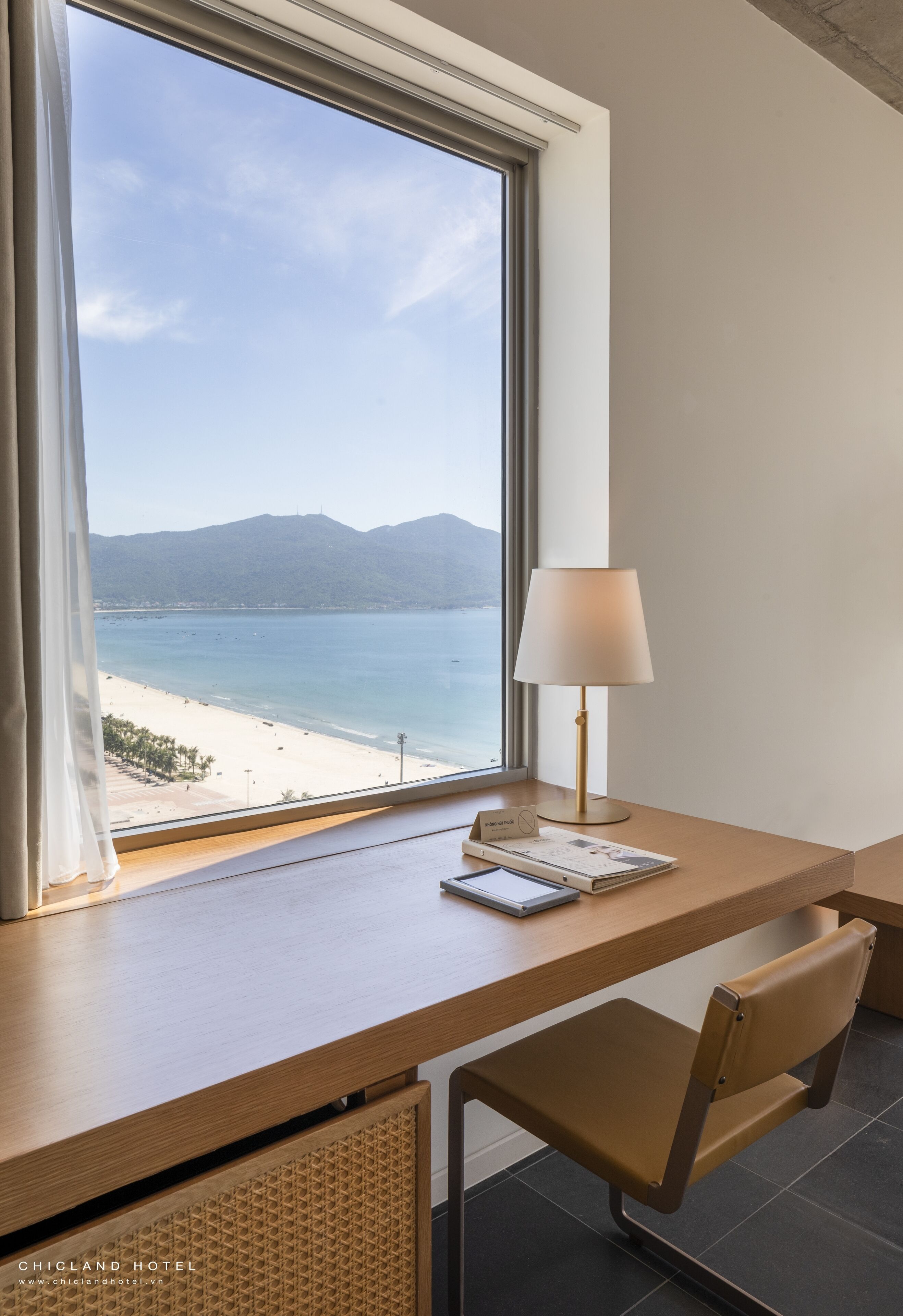 deluxe double room, balcony, oceanfront | 1 bedroom, premium bedding, minibar, in-room safe