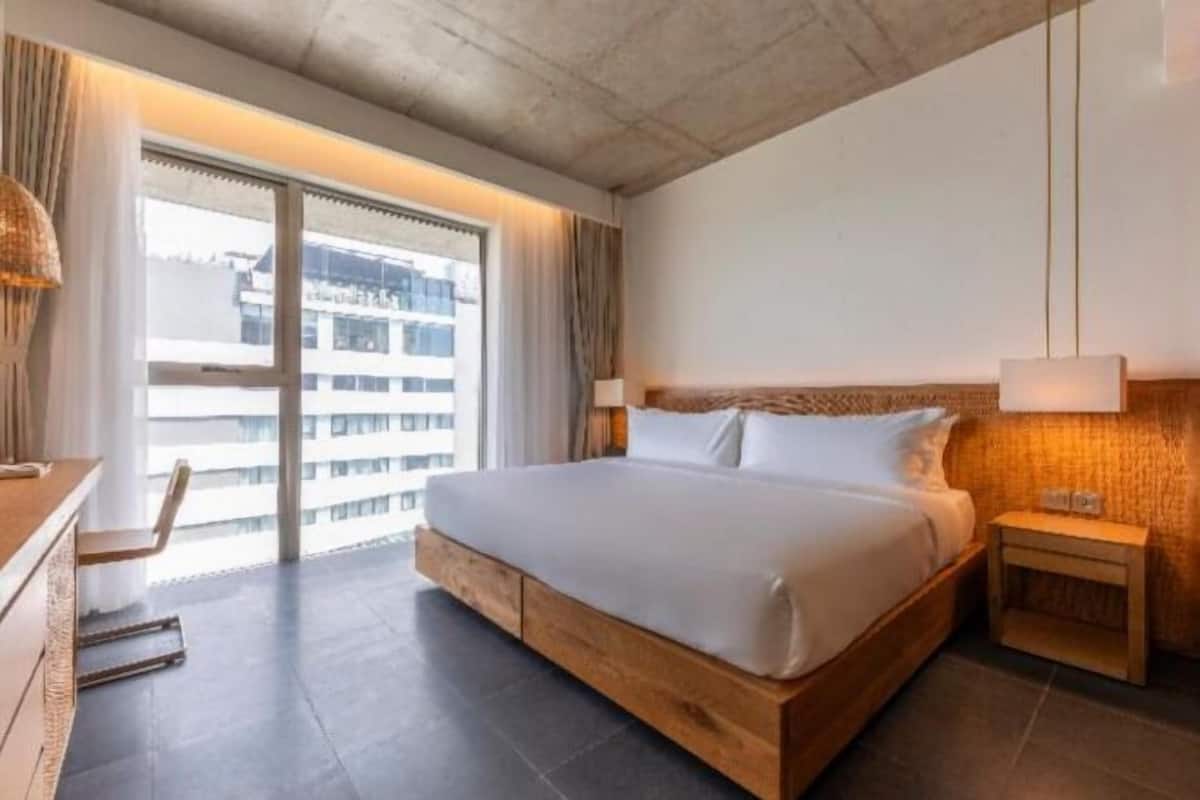 Hochwertige Bettwaren, Minibar, Zimmersafe, Schreibtisch