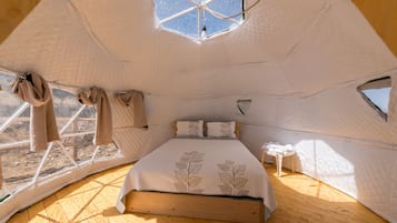 Casa, banheiro compartilhado (Geodesic Dome) | Parte interna