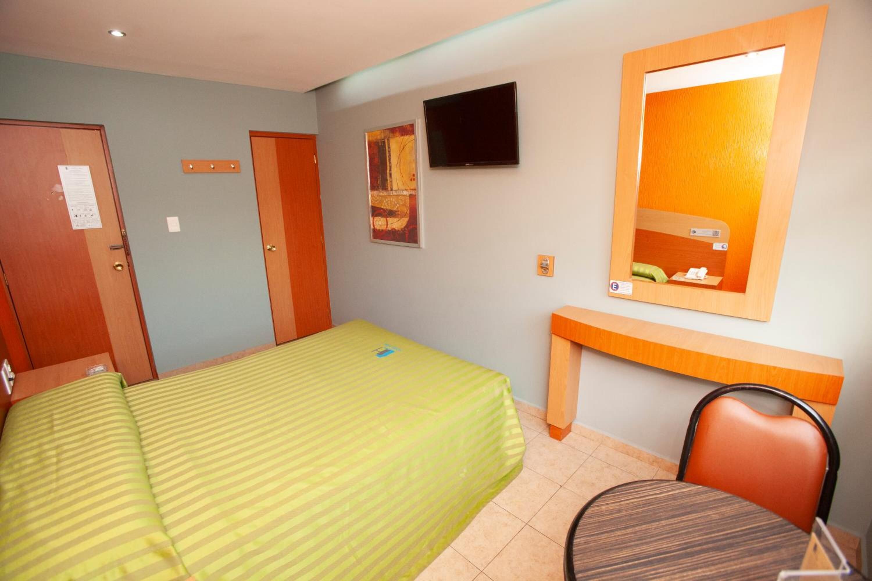 Photo - Hotel Lira - Sólo Adultos