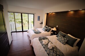 12 bedrooms, in-room safe, individually decorated - Burbi Lake Lodge Monteverde (Cabeceras)