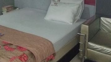Standard Double Room | Free WiFi