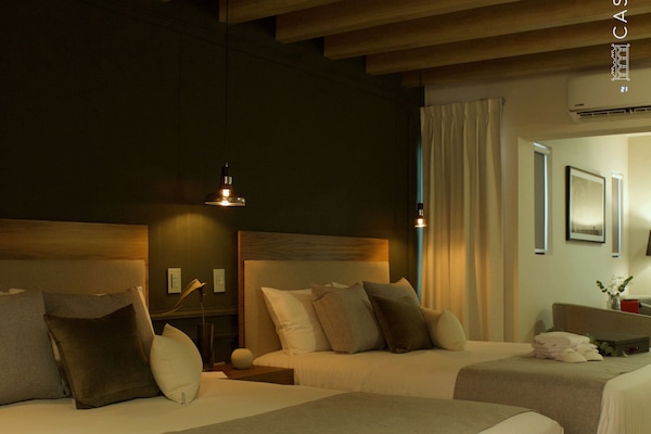 標準套房, 2 張加大雙人床 (Geranio) | 1 間睡房、高級寢具、房內夾萬、遮光窗簾/窗簾