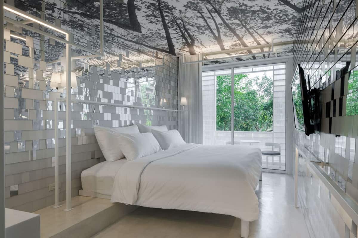Double Room, 1 King Bed (Little Cozy Double) | Minibar, in-room safe, desk, soundproofing