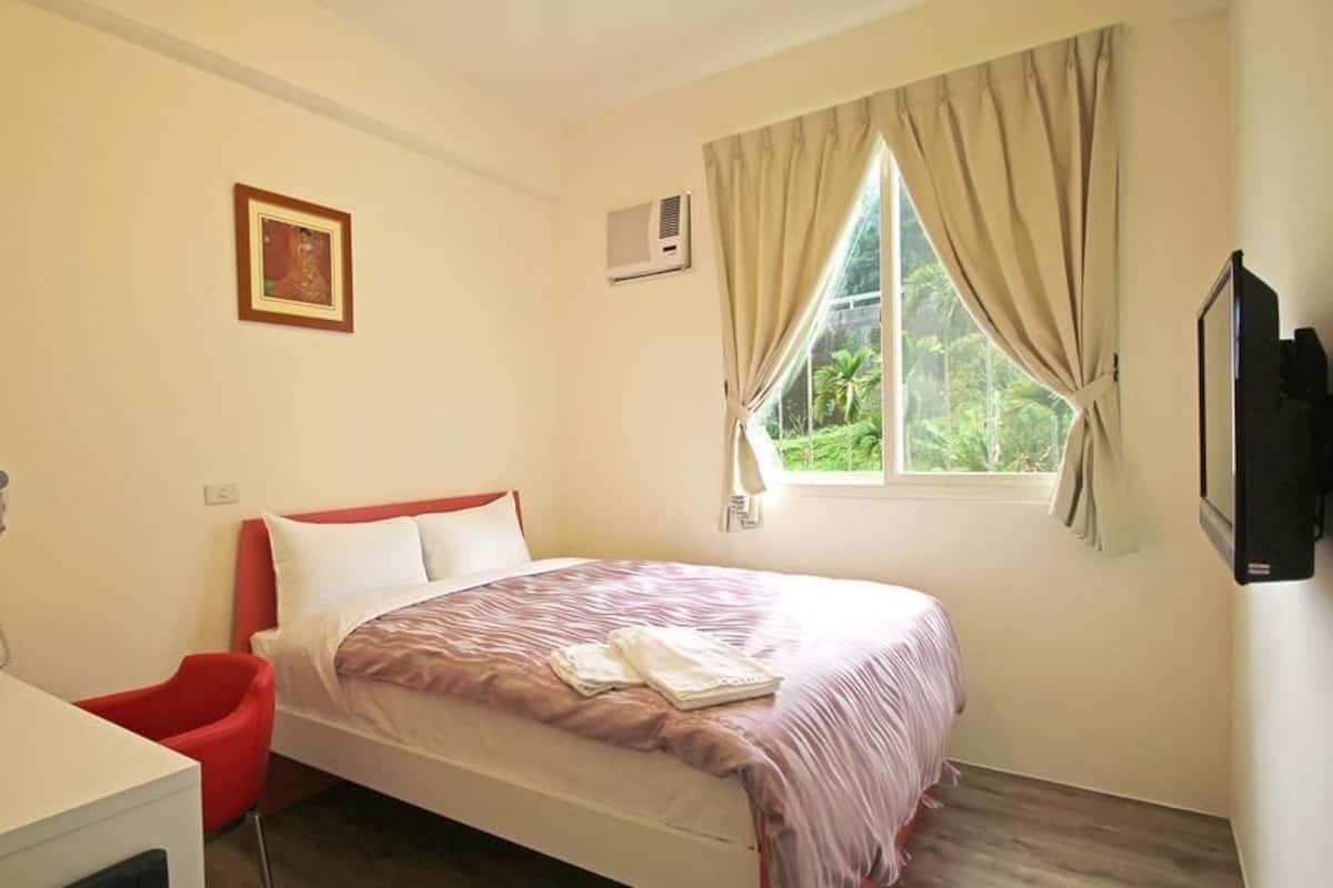 Basic Double Room | Desk, free WiFi