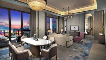 Desk, blackout curtains, soundproofing, free WiFi