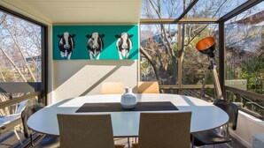 Unclassified image, 4 of 12, button - Panoramic (Queenstown)