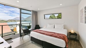 Unclassified image, 2 of 10, button - Views 1 (Queenstown)