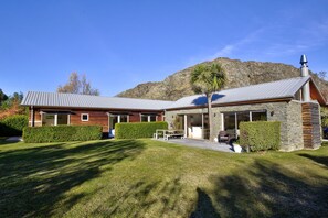Exterior - Coronet Views (Arthur's Point)