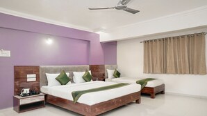 Deluxe Room, Multiple Beds - Treebo Trend Kohinoor Residency (Pune)