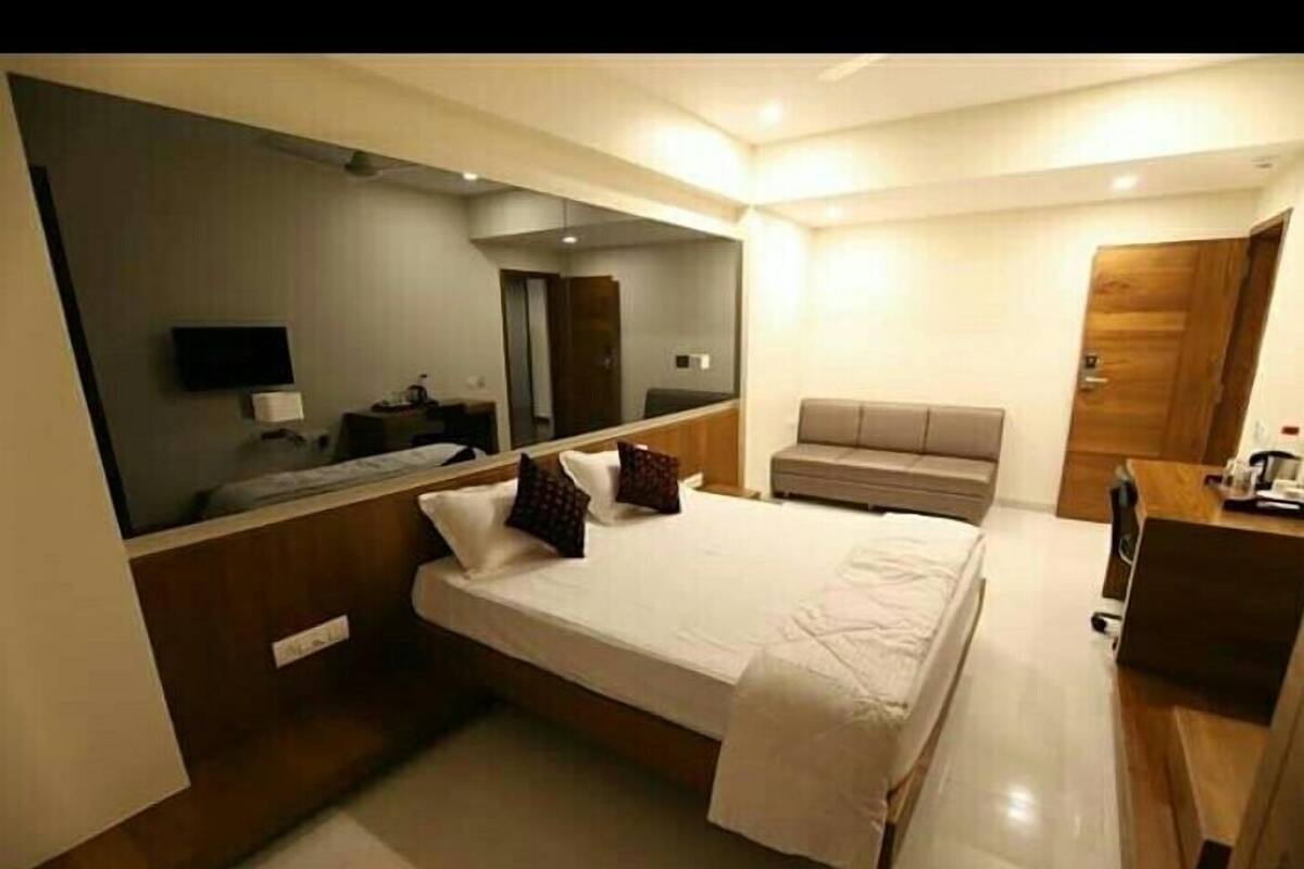 Rollaway beds, free WiFi
