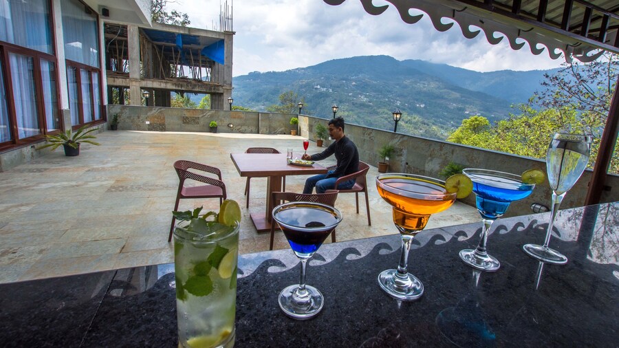 Mount Himalayan Hotel