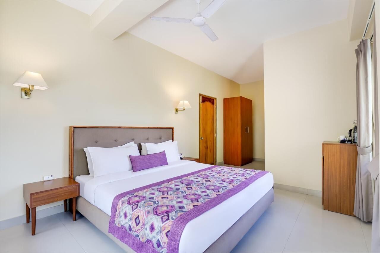 Premium bedding, in-room safe, soundproofing, iron/ironing board