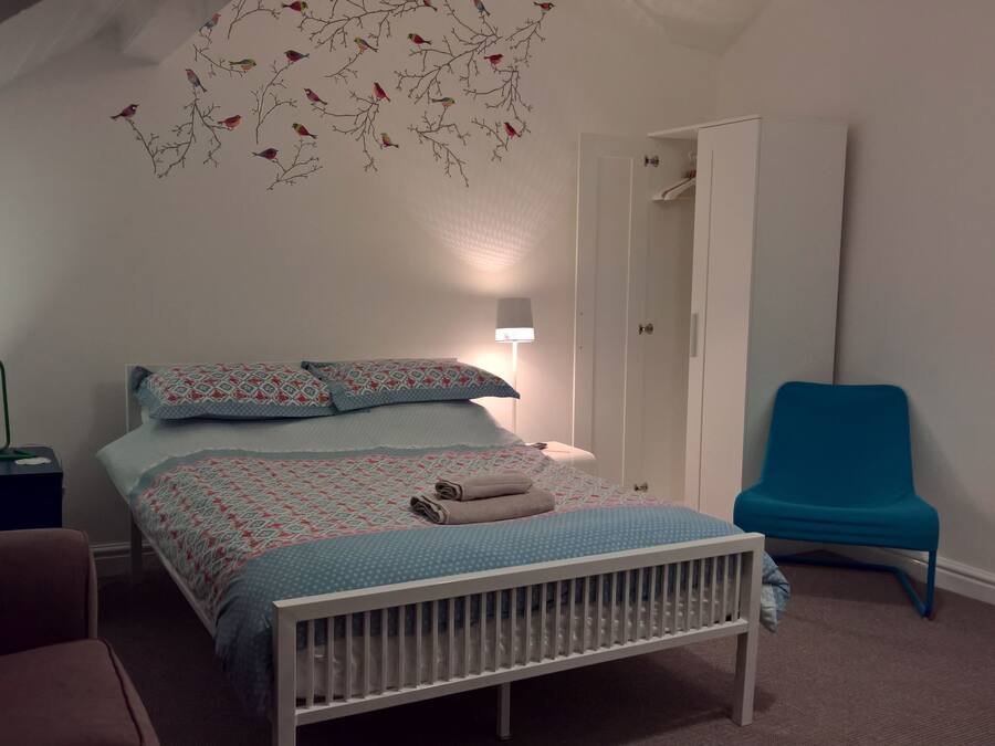 Chambre Double | 1 chambre, fer et planche à repasser, lits bébé (gratuits)