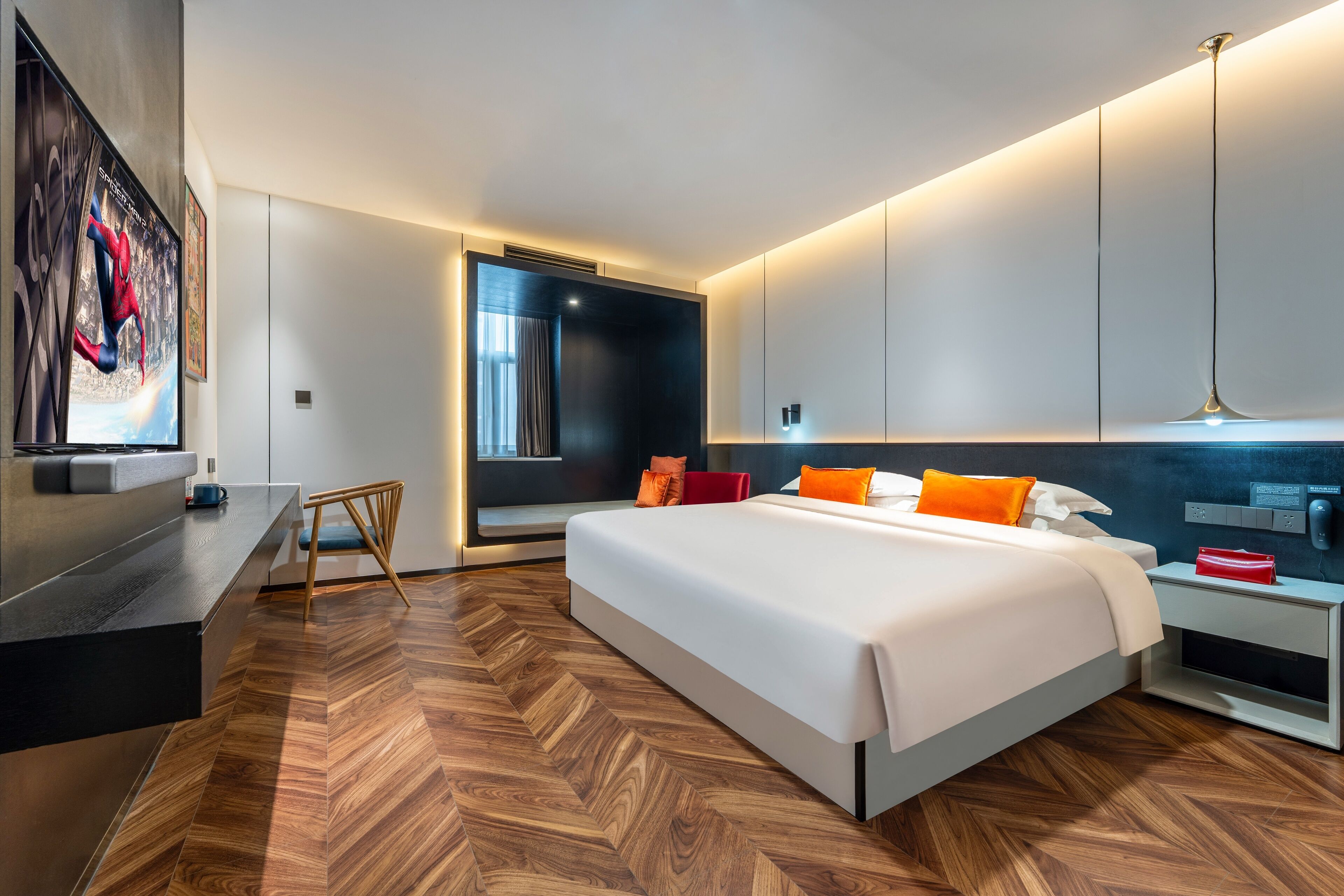 deluxe king room | 3 bedrooms, premium bedding, minibar, desk